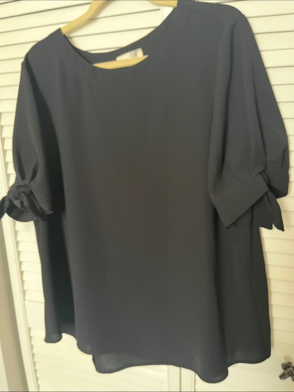 everleigh Navy Tie-Sleeve Blouse